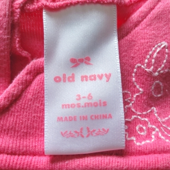 10/$20 ❄️ Old Navy Top - Picture 5 of 6